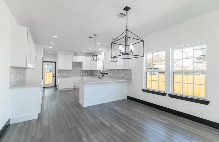 409 Winnie Street, Houston, TX 77009 - #2
