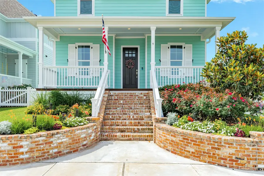 9 Caravelle Court, Galveston, TX 77554 - Image #2