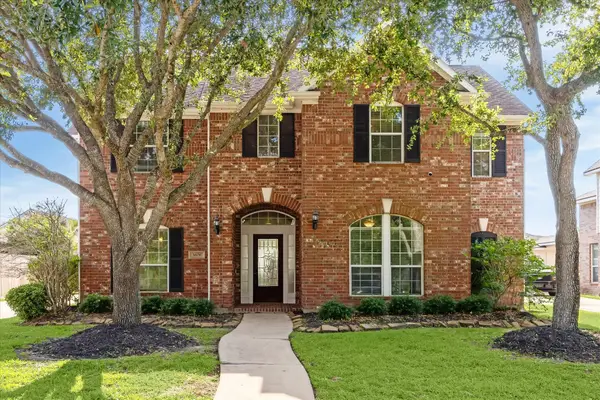 3608 Mahejan Drive, Pearland, TX 77584