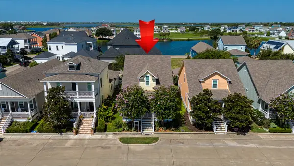 7 Sunrise Row, Galveston, TX 77554