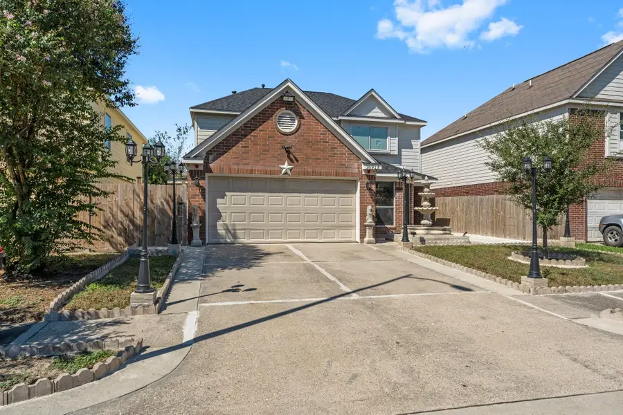 10915 Chelsea Knoll Lane, Houston, TX 77067 - Image #2