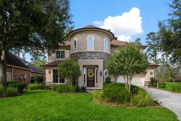 3303 N Cotswold Manor Drive, Kingwood, TX 77339