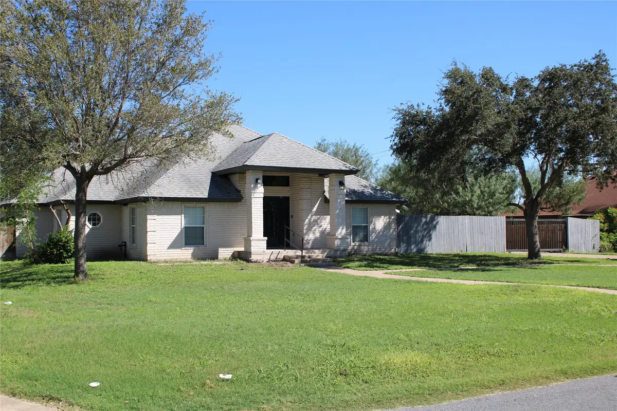 4208 Country Street, Edinburg, TX 78541 - #1