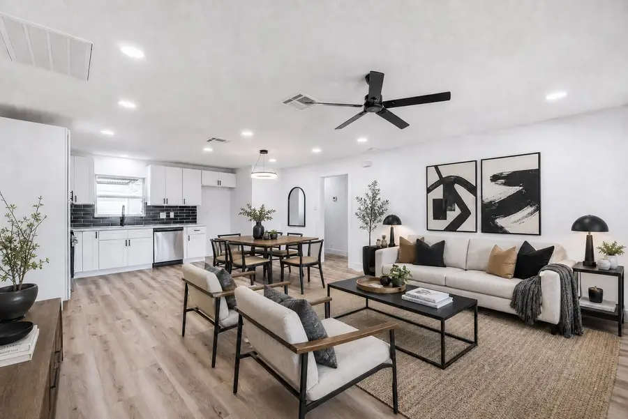 8658 Sonneville Drive, Houston, TX 77080 - #3