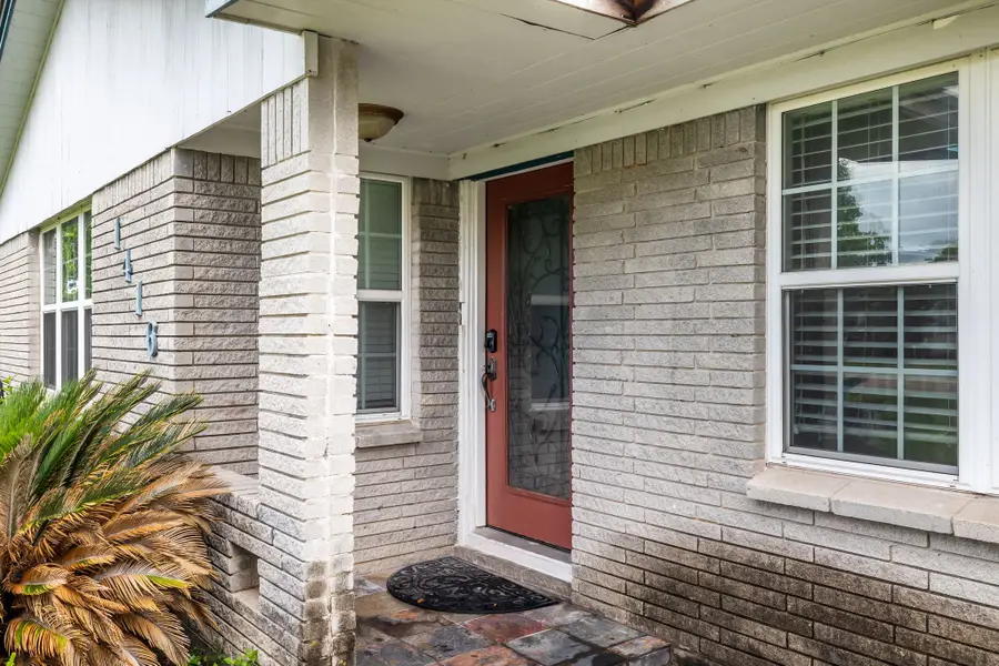 1416 N Avenue F, Freeport, TX 77541 - #2