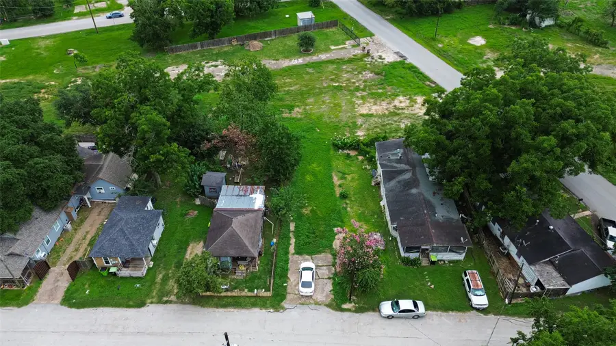 206 Clark Street, Richmond, TX 77469 - #2