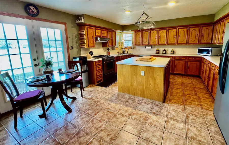 2221 River Valley Drive, West Columbia, TX 77486 - #3