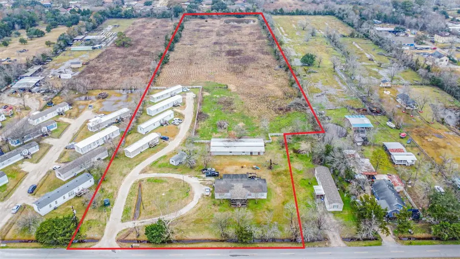 1300 N Battlebell Road, Highlands, TX 77562 - Image #3