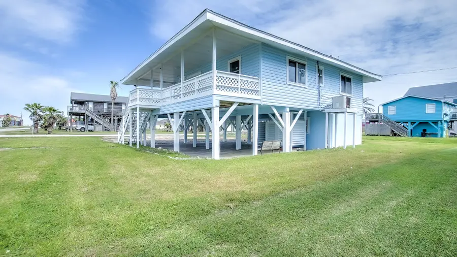 13131 Buccaneer Parkway, Freeport, TX 77541 - Image #2