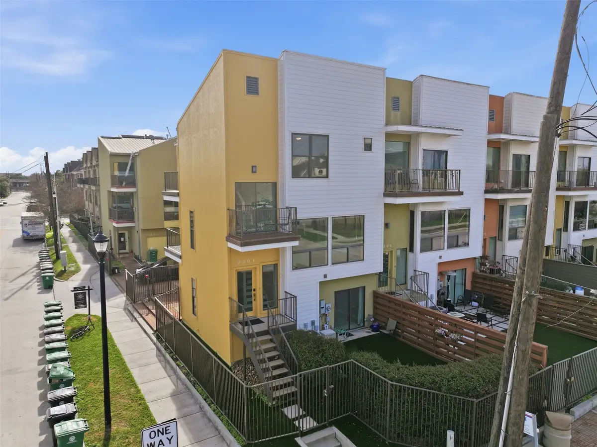 2301 Crawford Street, Houston, TX 77004 - #1