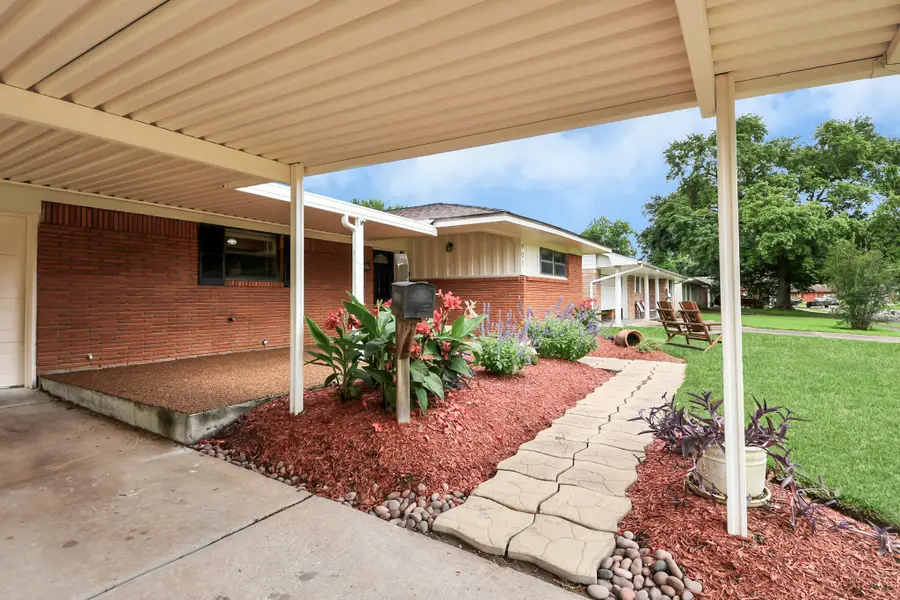 901 Alyse Street, Deer Park, TX 77536 - #2