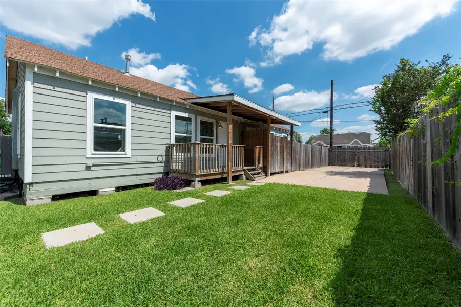 1121 Panama Street, Houston, TX 77009 - #2