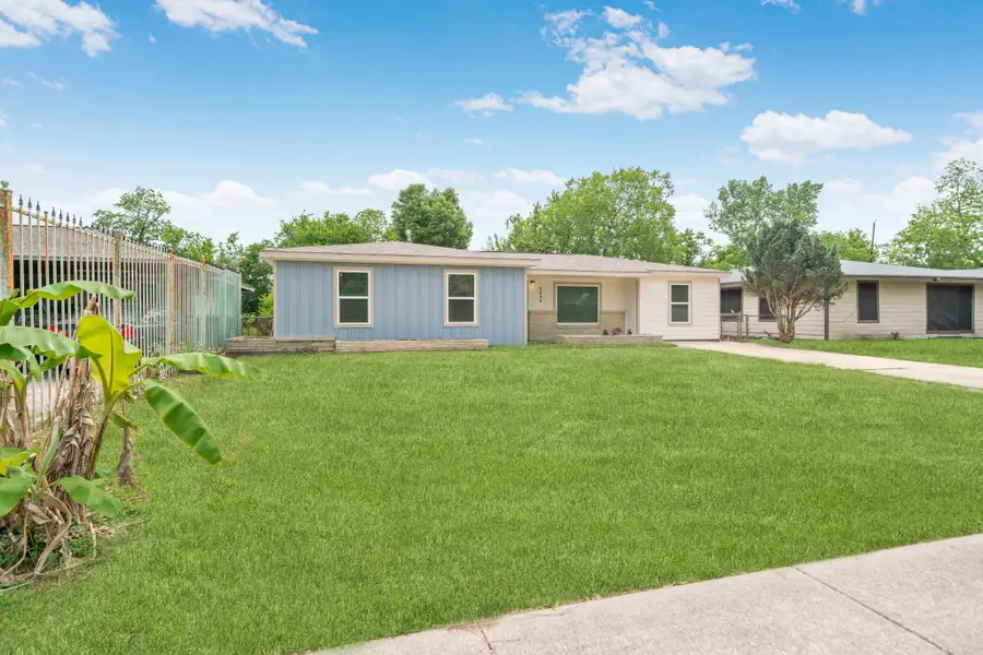 5646 Flamingo Drive, Houston, TX 77033 - #3