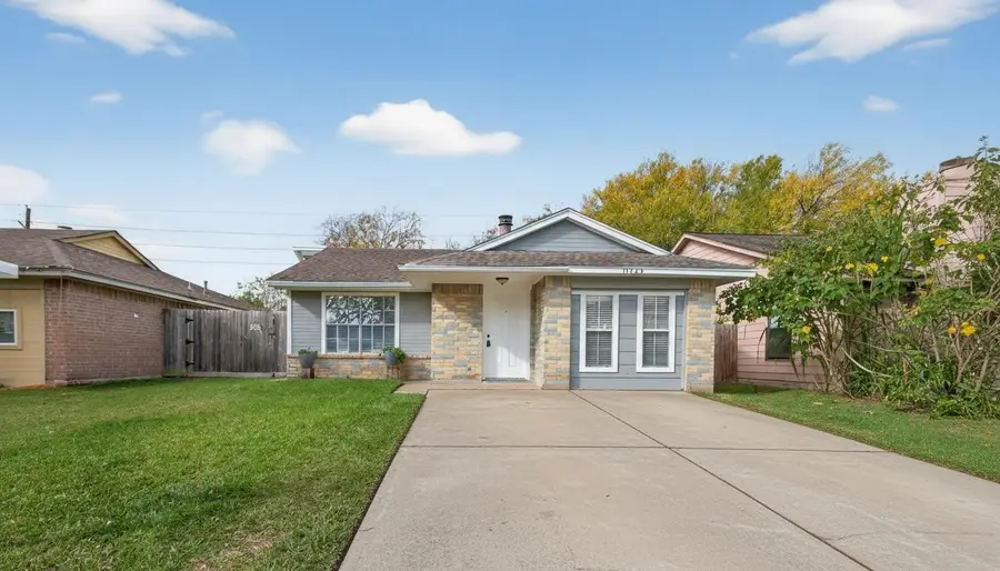 11723 Boxhill Drive, Houston, TX 77066 - Image #2