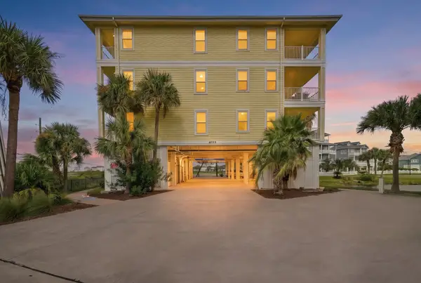 4111 Pointe West Drive #101, Galveston, TX 77554