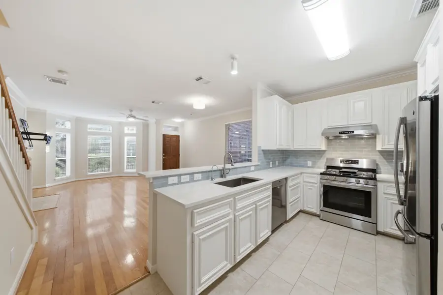 2110 Gillette Street, Houston, TX 77006 - #3