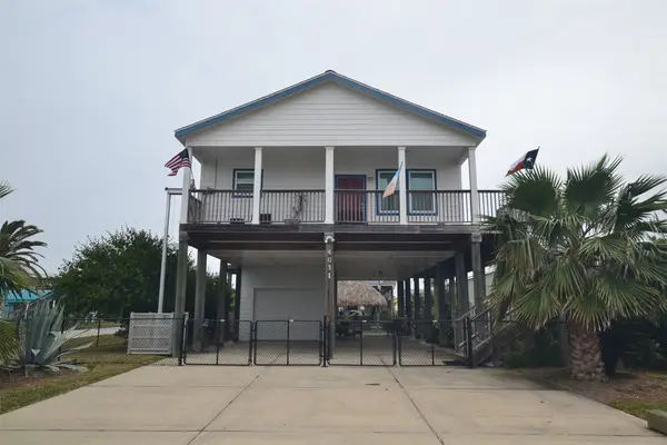 4031 Hardin Drive, Galveston, TX 77554