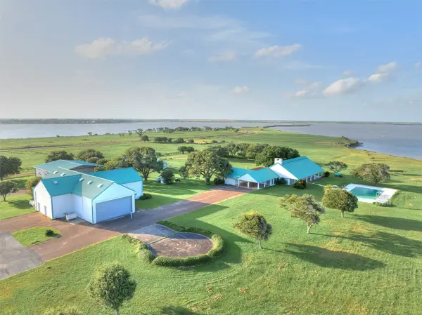 1005 Shoreline Lane, Port Lavaca, TX 77979