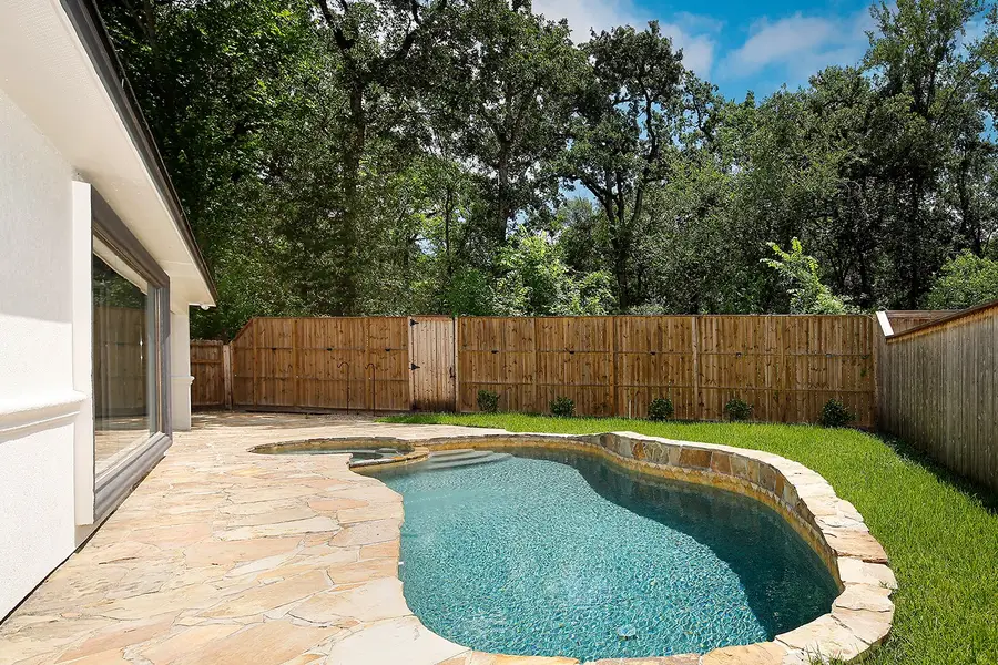 46 N Autumnwood Way, The Woodlands, TX 77380 - #2
