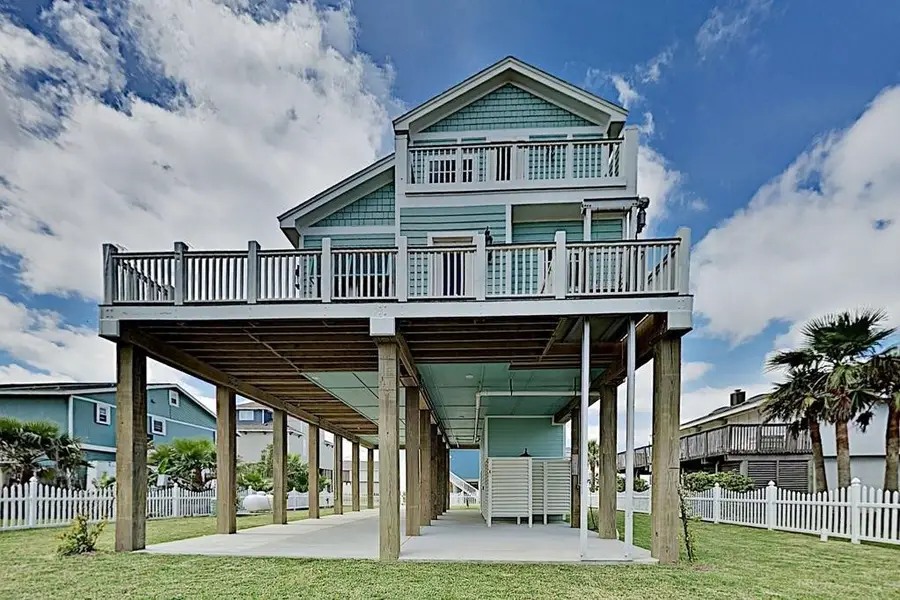 21233 Gulf Drive, Galveston, TX 77554 - Image #3