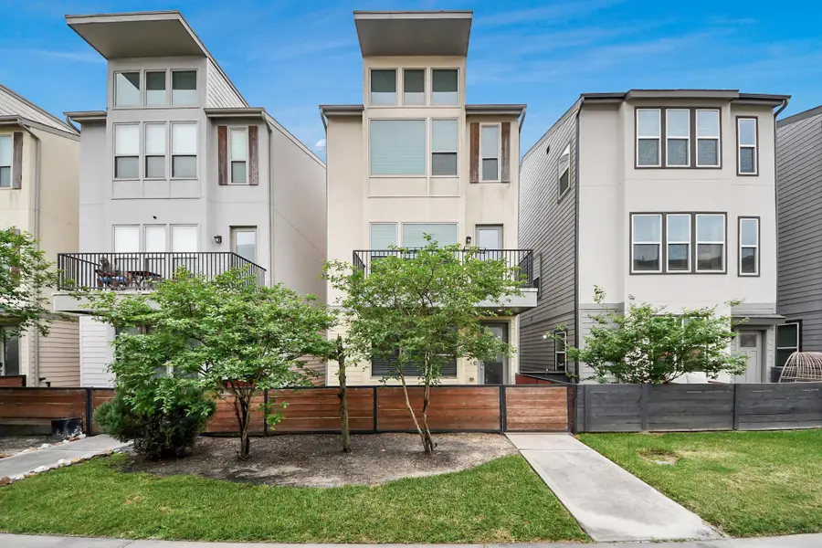 18527 Centro Row, Shenandoah, TX 77385 - #2