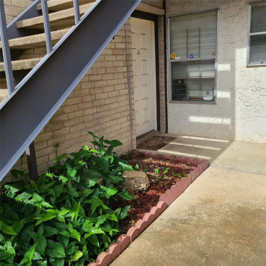 2021 Spenwick Drive #513, Houston, TX 77055 - Image #2