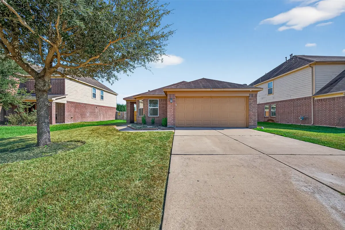 2107 Bishop Hollow Lane, Rosenberg, TX 77471 - Image #1