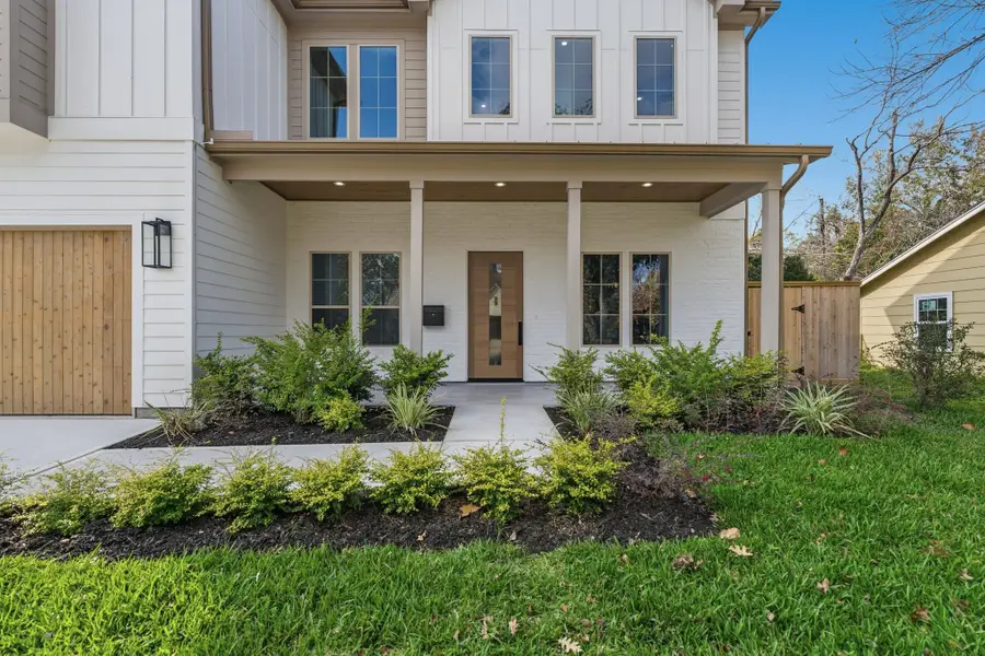 1933 Ridgemore Drive, Houston, TX 77055 - Image #2