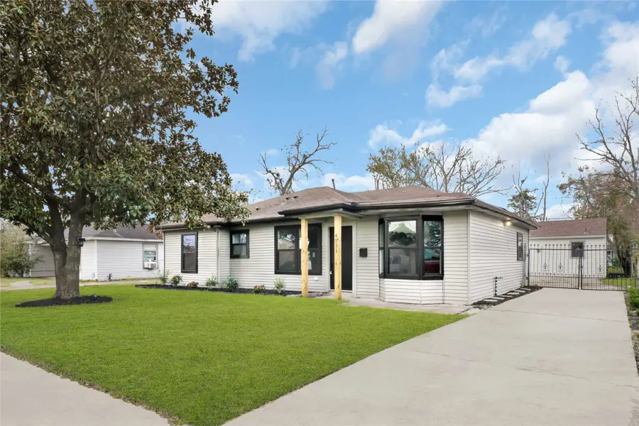 4331 Herridge Street, Houston, TX 77022 - Image #2