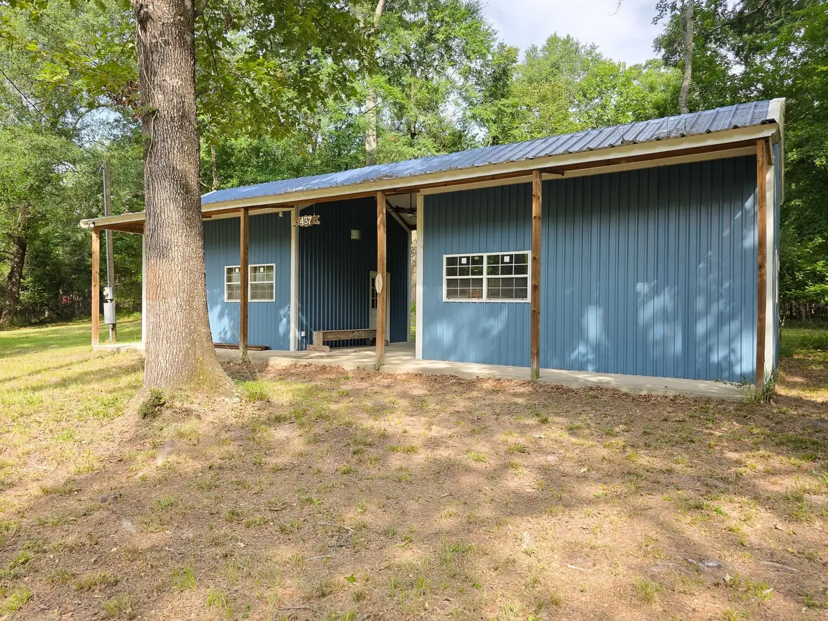 437 E Lumbermans Road, Onalaska, TX 77360 - Image #1