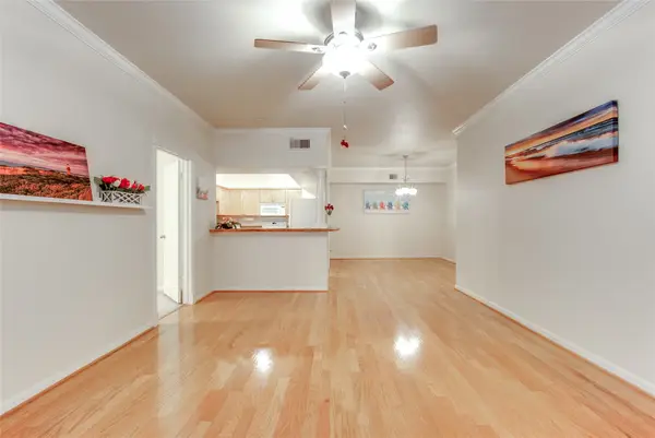 2255 Braeswood Park Drive #235, Houston, TX 77030