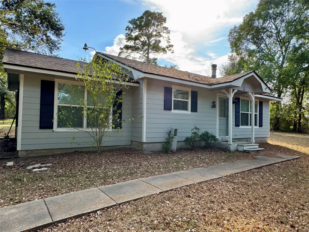 13 Chandler Road, Huntsville, TX 77320 - Image #1