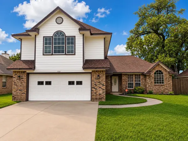 109 Concord Avenue, Clute, TX 77531