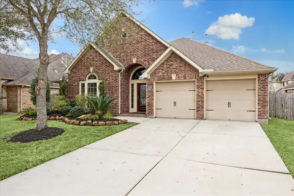 13604 Briar Rose Drive, Pearland, TX 77584