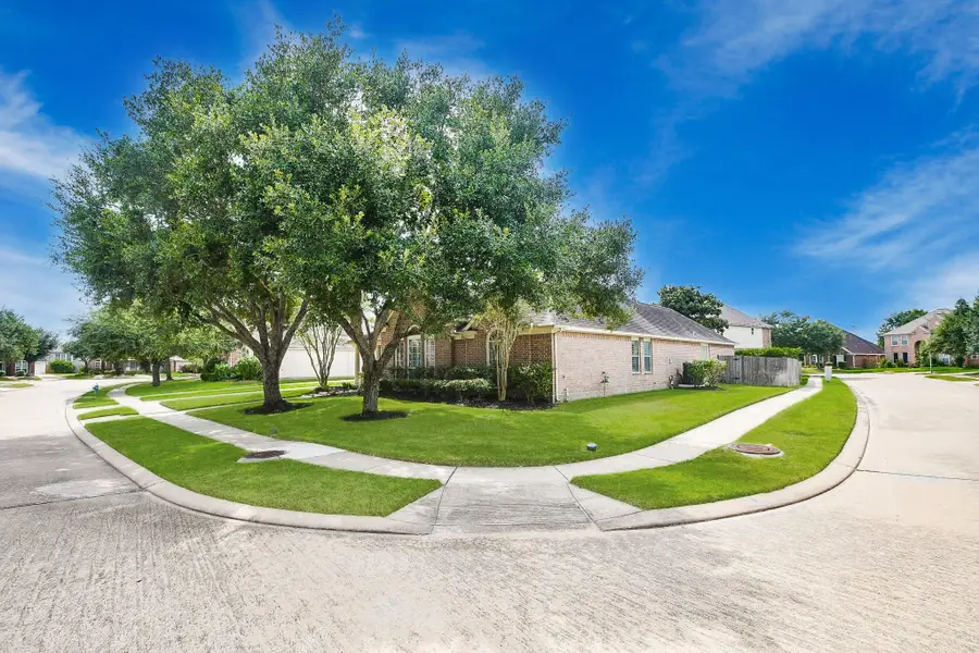 2502 Quiet Lake Court, Pearland, TX 77584 - #2