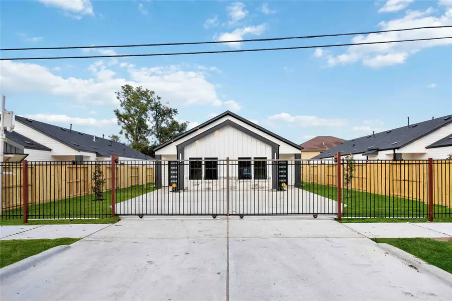 7803 Sandra Street #A/B, Houston, TX 77016 - Image #2