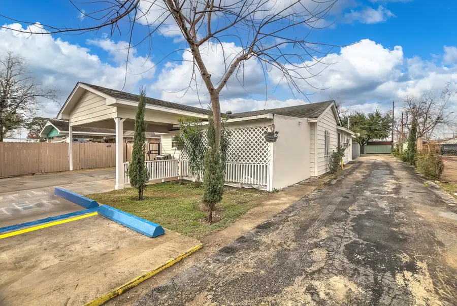 8622 Rayson Road, Houston, TX 77080 - Image #2