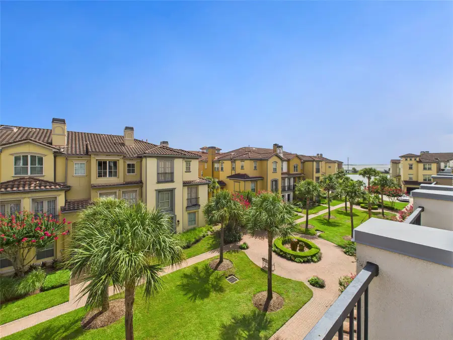 22 Tassia Lane, Pasadena, TX 77058 - Image #2