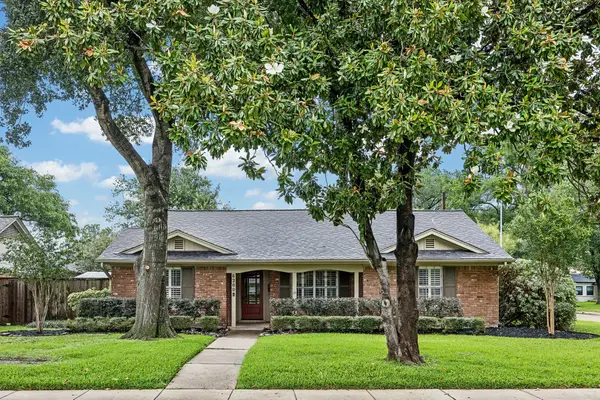 6200 Locke Lane, Houston, TX 77057