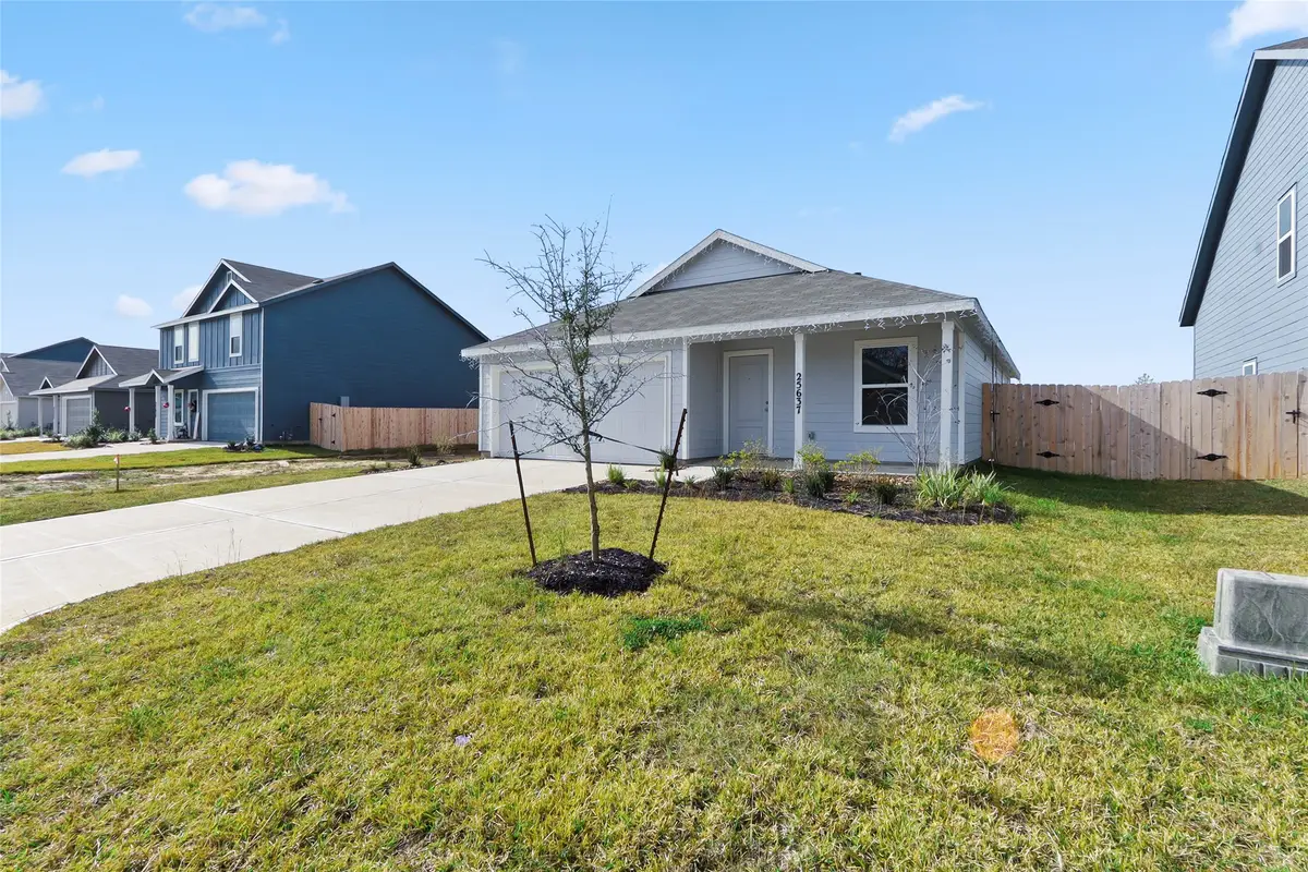 25637 Rose Creek Drive, Cleveland, TX 77328 - Image #1