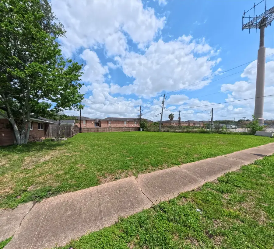 8907 Dover Street, Houston, TX 77061 - #2