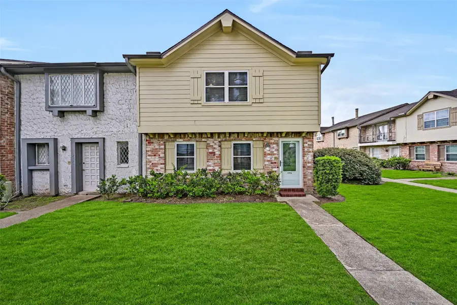 3954 Laura Leigh Drive, Friendswood, TX 77546 - #2