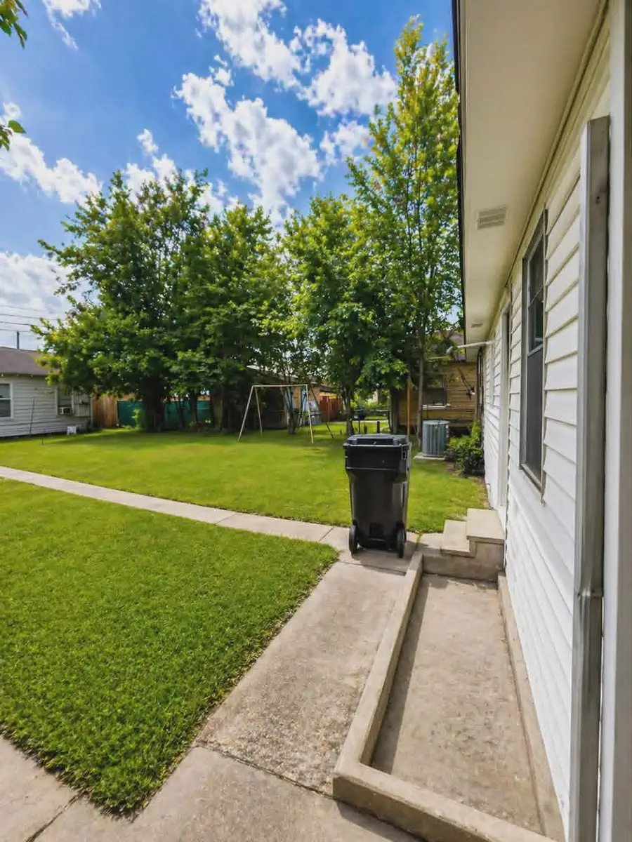 4302 Edison Street, Houston, TX 77009 - #3