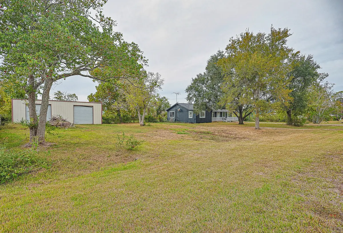 11915 County Road 458, Angleton, TX 77515 - #1