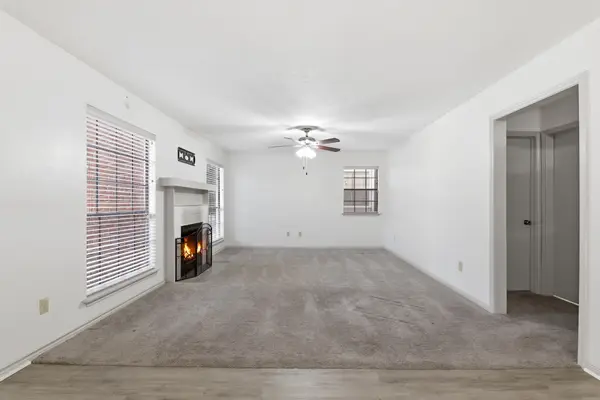 2402 Sycamore Avenue #B1, Huntsville, TX 77340