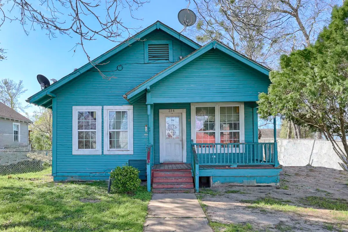 314 Baumgarten Street, Schulenburg, TX 78956 - #1