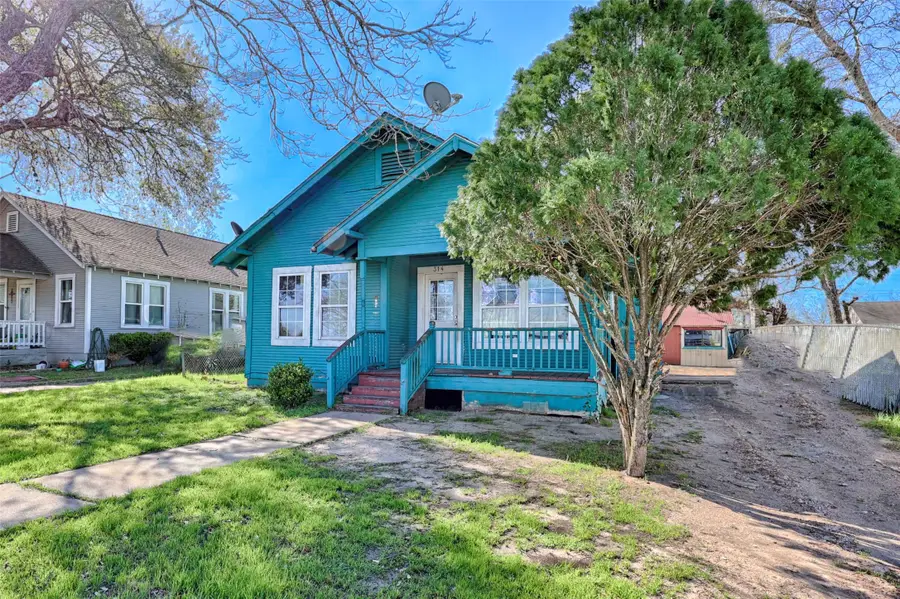 314 Baumgarten Street, Schulenburg, TX 78956 - #2