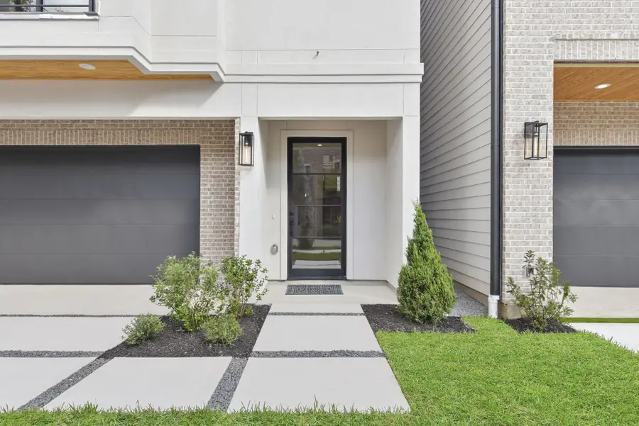 1506 Mcdonald Street, Houston, TX 77007 - Image #2