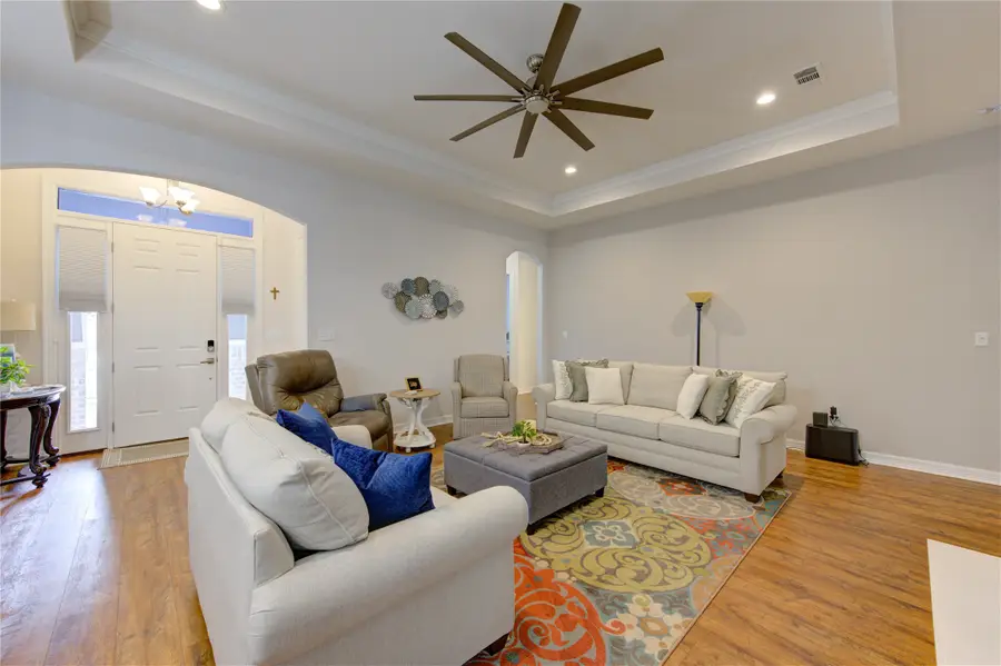 2006 Lynn Street, El Campo, TX 77437 - #2