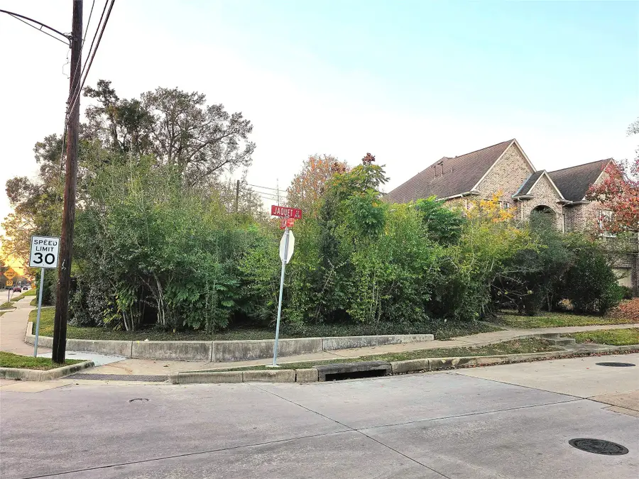 851 Jaquet Drive, Bellaire, TX 77401 - Image #2